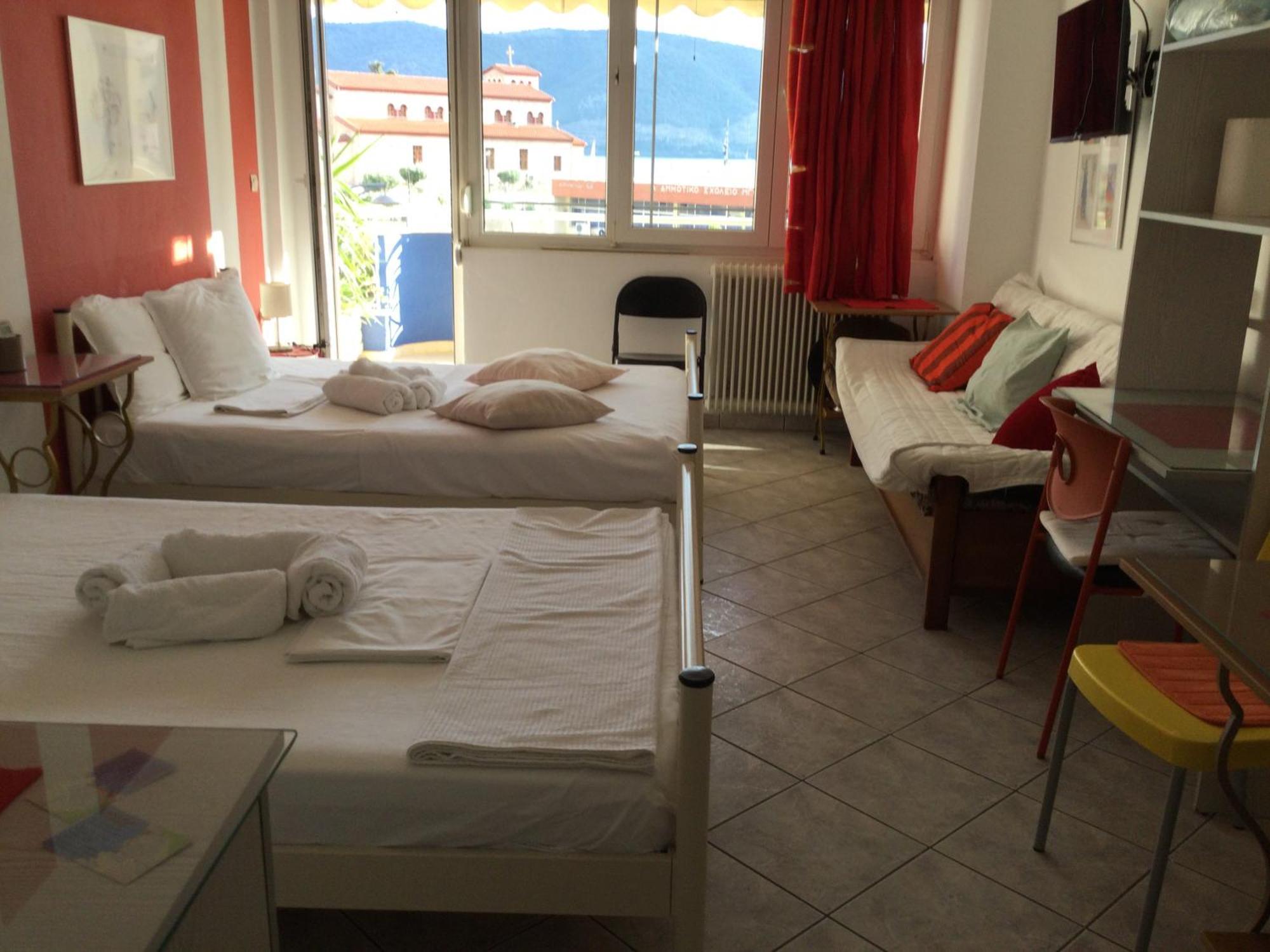 Maria'S Roomstudios Apartments Flats To Let Seaside Heart City Chantzara Spyropoulos Ігумениця Екстер'єр фото